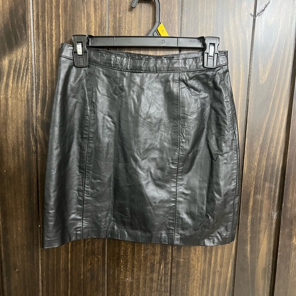 Vintage 1990s Genuine Leather NWT Deadstock Women's Pencil Mini Skirt Sz:9 / 10 - Picture 1 of 9
